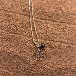 Vantel pearls True North necklace black pearl